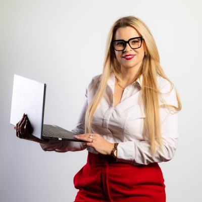 Zmiana biura rachunkowego – kiedy warto zmienić księgową i jak zrobić to bezpiecznie?